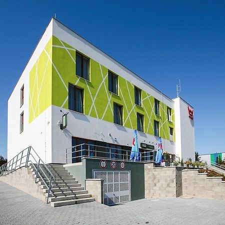 Nad Kralovnou Hotel & Restaurant براغ الغرفة الصورة