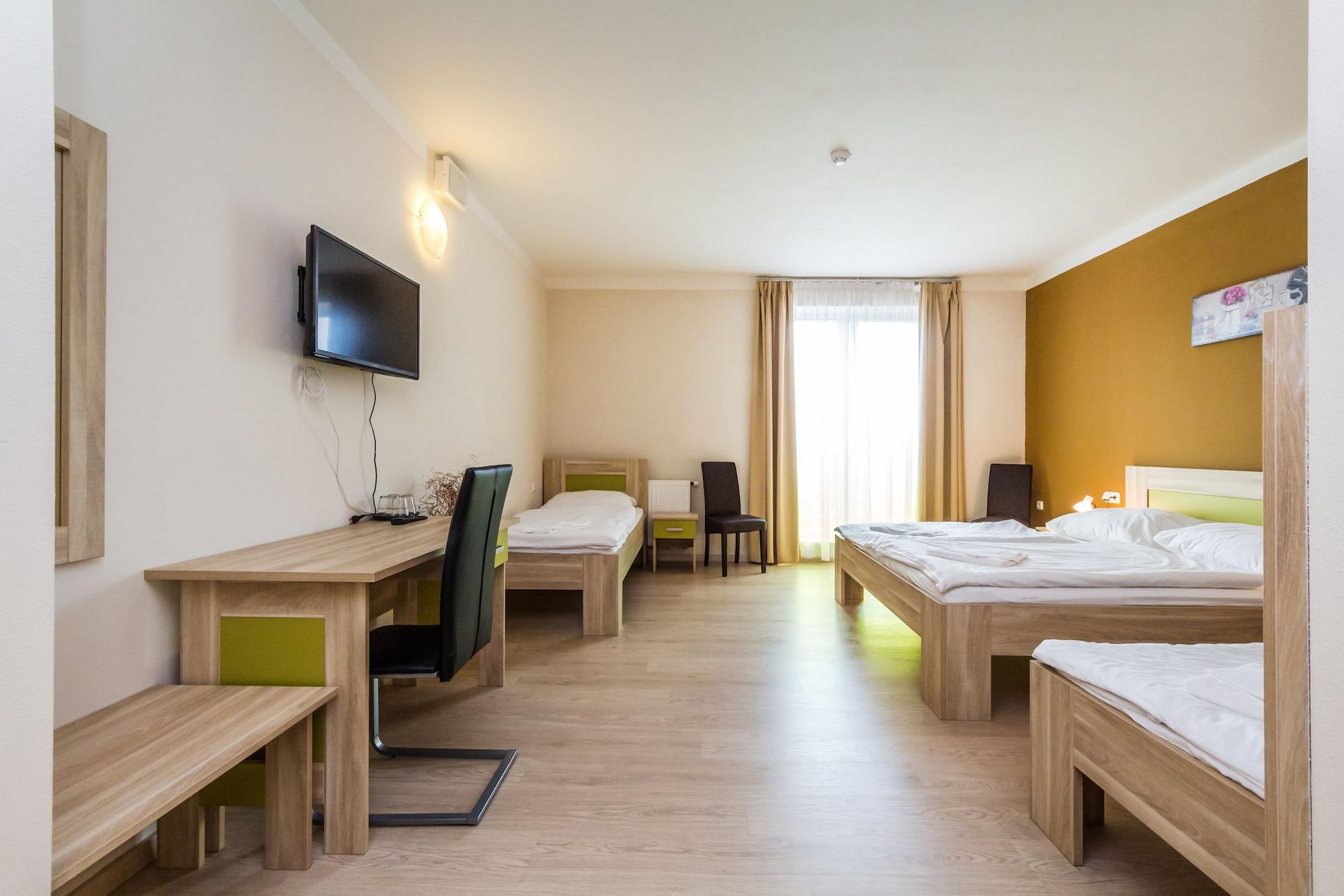 Nad Kralovnou Hotel & Restaurant براغ المظهر الخارجي الصورة
