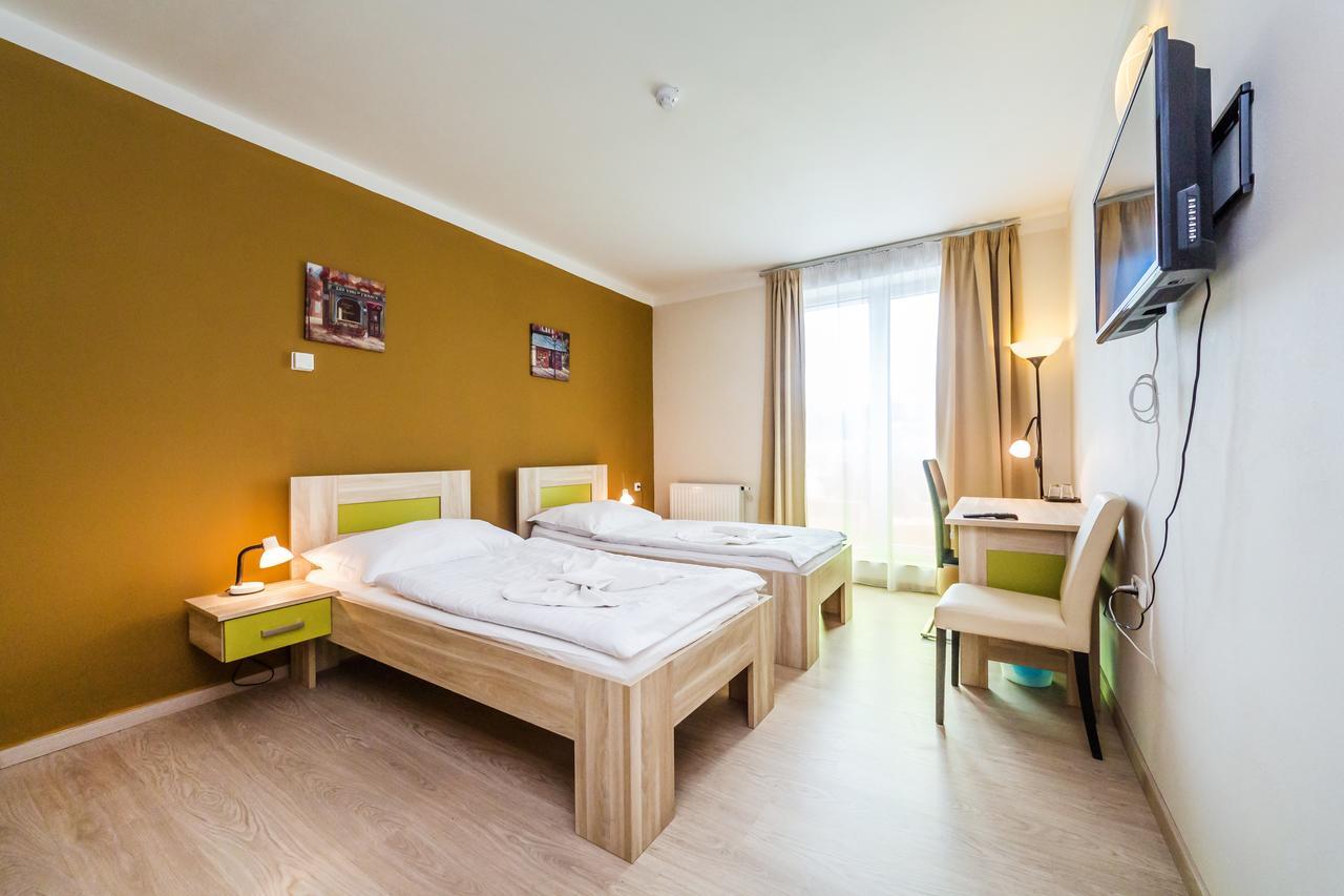 Nad Kralovnou Hotel & Restaurant براغ المظهر الخارجي الصورة