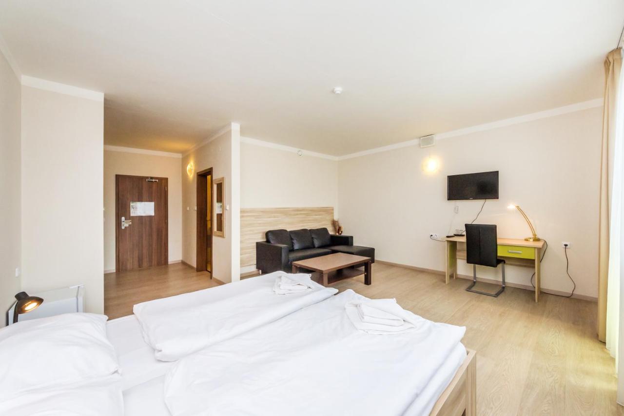 Nad Kralovnou Hotel & Restaurant براغ المظهر الخارجي الصورة